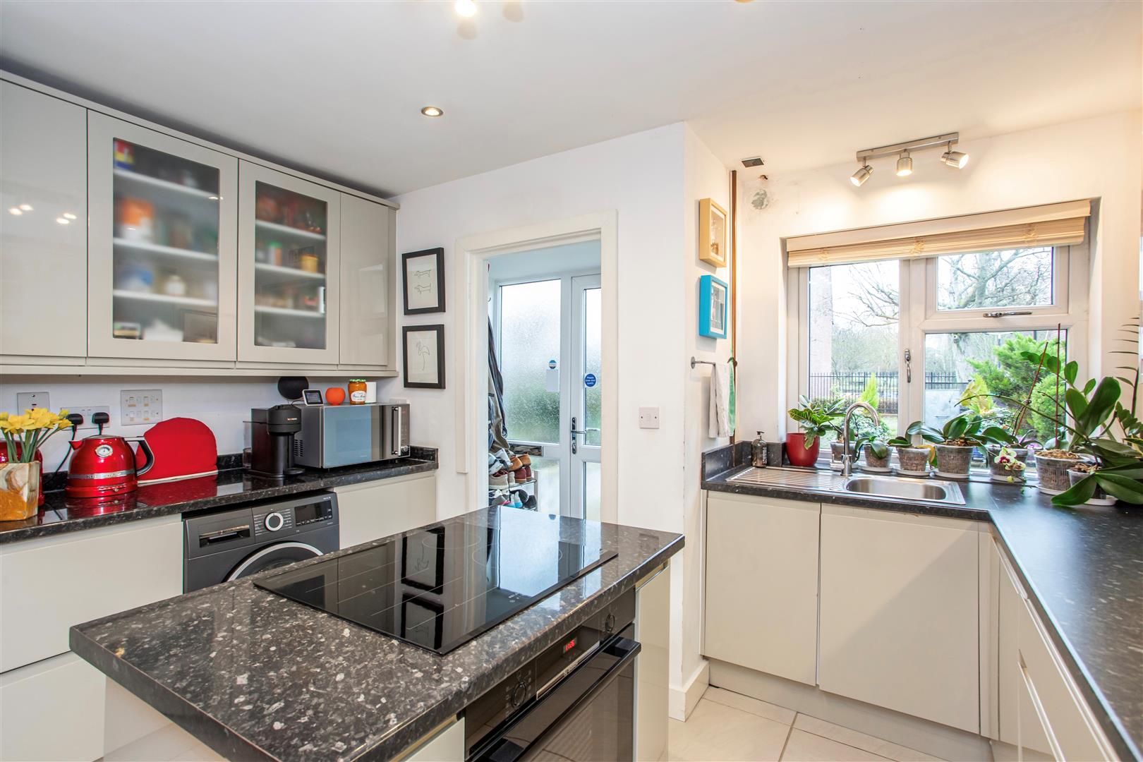 4 bed property in Union Drive, Stepney Green